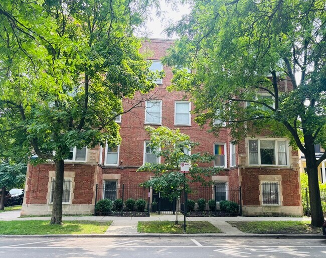 Foto del edificio - 1511 W Pratt Blvd