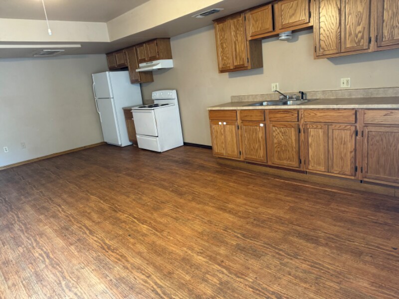 750 Bonham St Unit 180, Paris, TX 75460 Room for Rent in Paris, TX