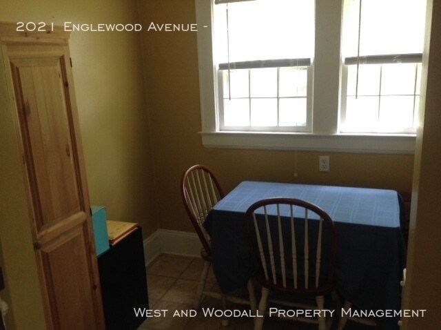 Foto del edificio - Cozy Duplex near Downtown!