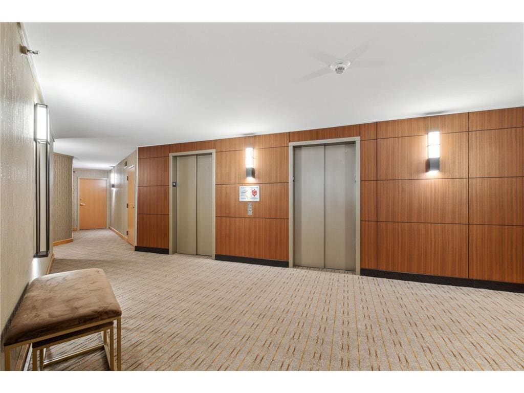 Primary Photo - 2950 Dean Pkwy
