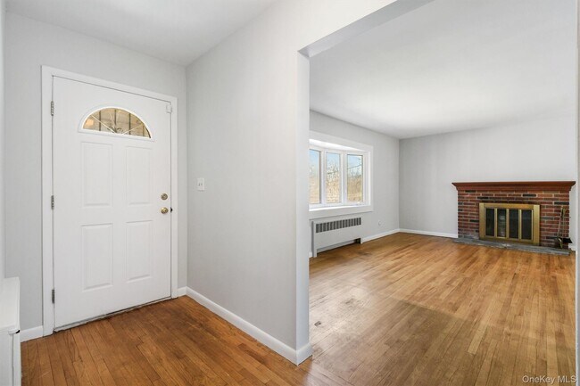 Foto del edificio - 846 Hartsdale Rd