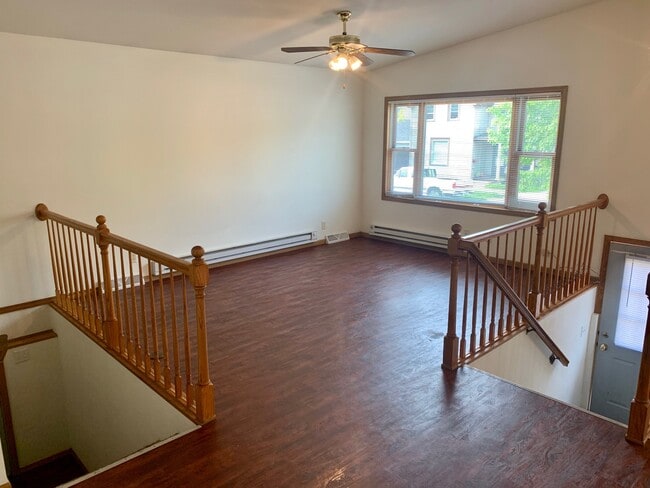 Building Photo - 416 Winnebago St