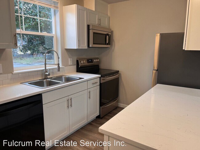 Foto del edificio - 3 br, 1.5 bath House - 247 Norpoint Way NE