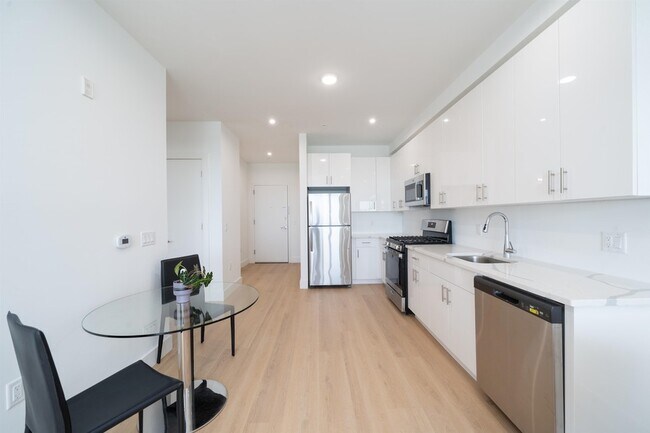 Foto del edificio - 3309 Liberty Ave