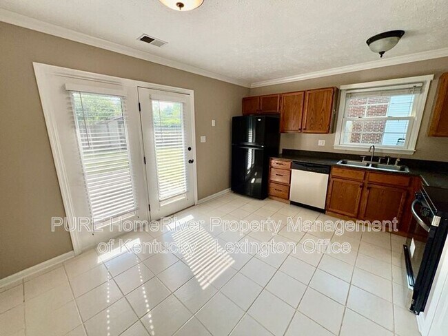 Foto del edificio - 4912 Megan Bay Ct