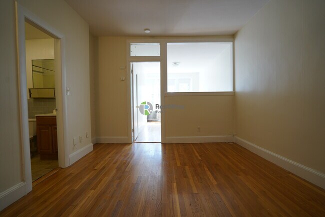 Building Photo - 33 Lancaster Terrace