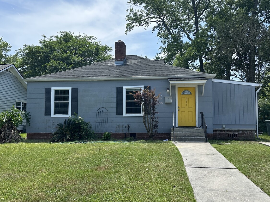 Foto principal - 311 E 57th St