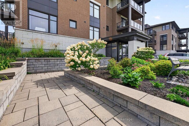 Building Photo - 140 Guelph Private