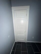 Building Photo - 522 S Soto St