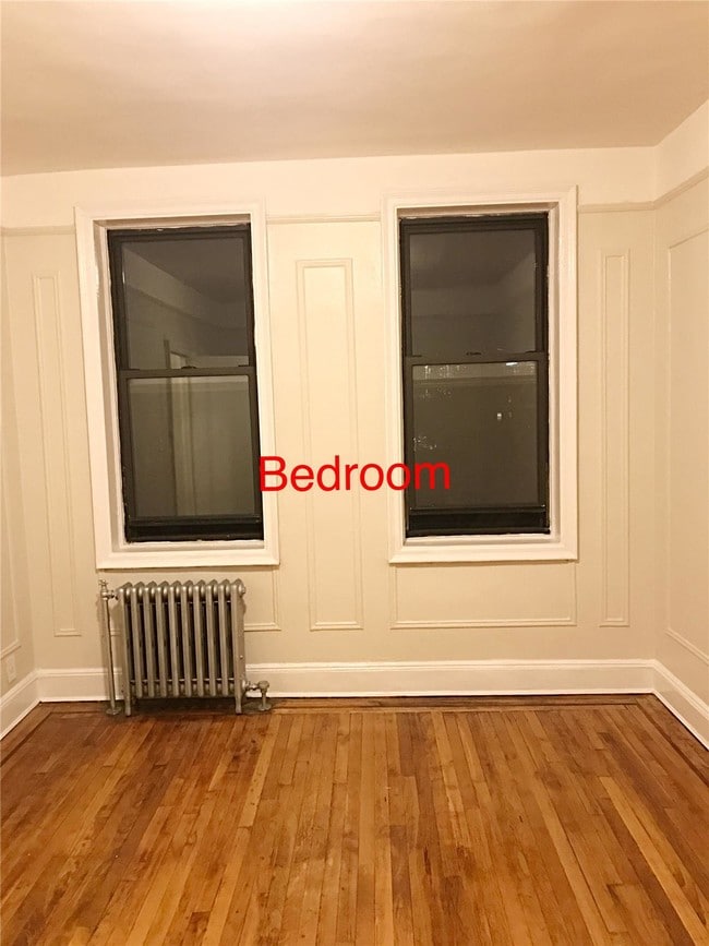 Building Photo - 2574 33rd St