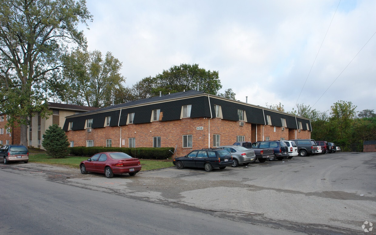 Primary Photo - 606 Riverview Dr