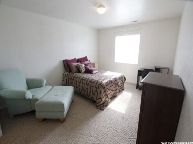 Building Photo - 142 W 1230 N