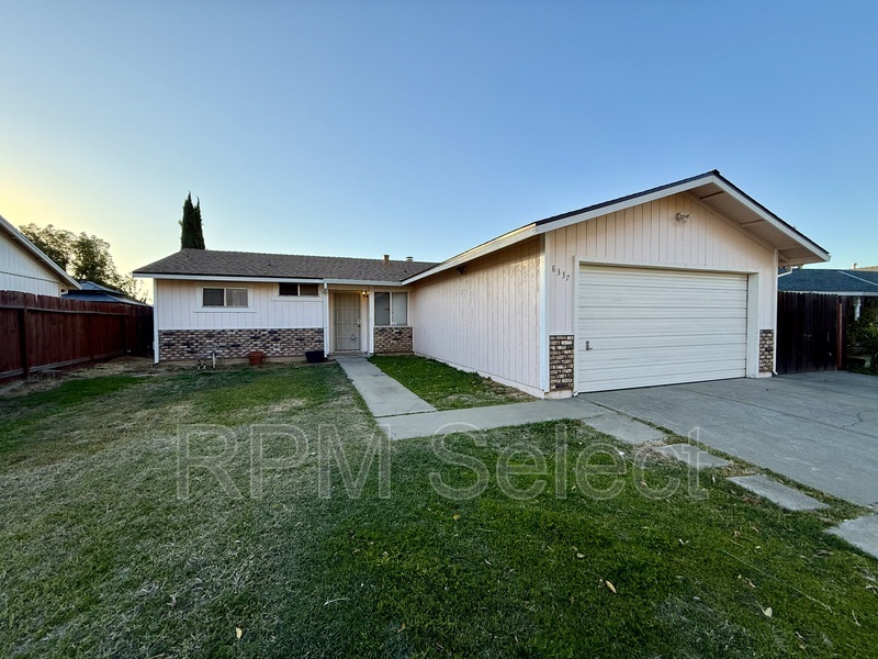 Foto principal - 8337 Sutter Buttes Way