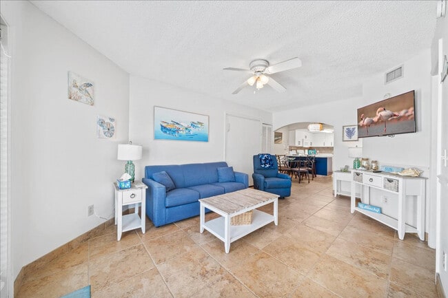 Foto del edificio - 8600 Ridgewood Ave