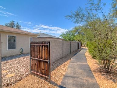 Building Photo - 3248 W Treece Way