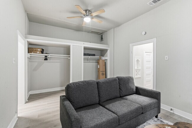 Foto del edificio - 314 West Cevallos-SI ID1363386P