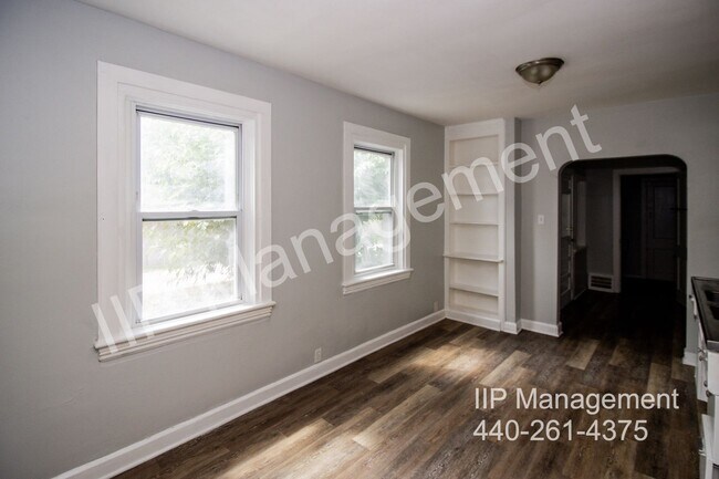 Building Photo - 3130 W 33rd St
