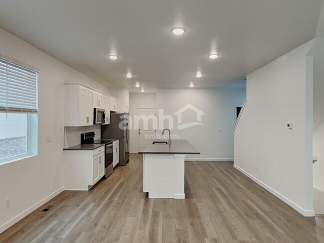 Foto del edificio - 320 N Addison Way