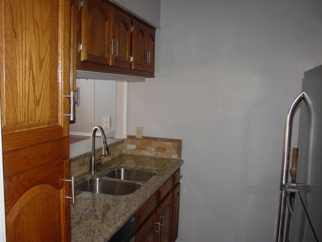 Foto del edificio - 5100 Verde Valley Ln