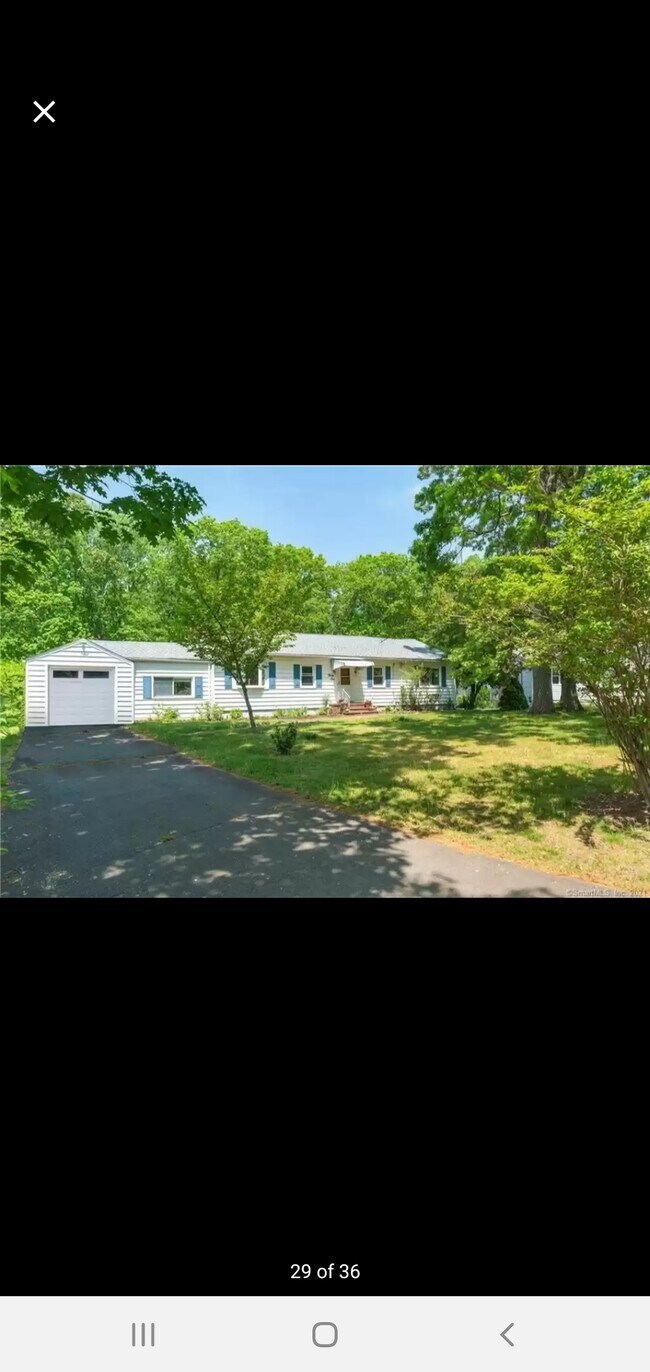Building Photo - 31 N Forest Cir