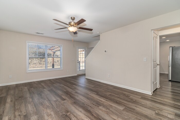 Building Photo - 4155 Thimbleberry Dr
