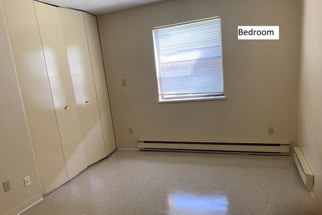 Bedroom - Richmond Manor Apts- WAIT LIST - Section 8