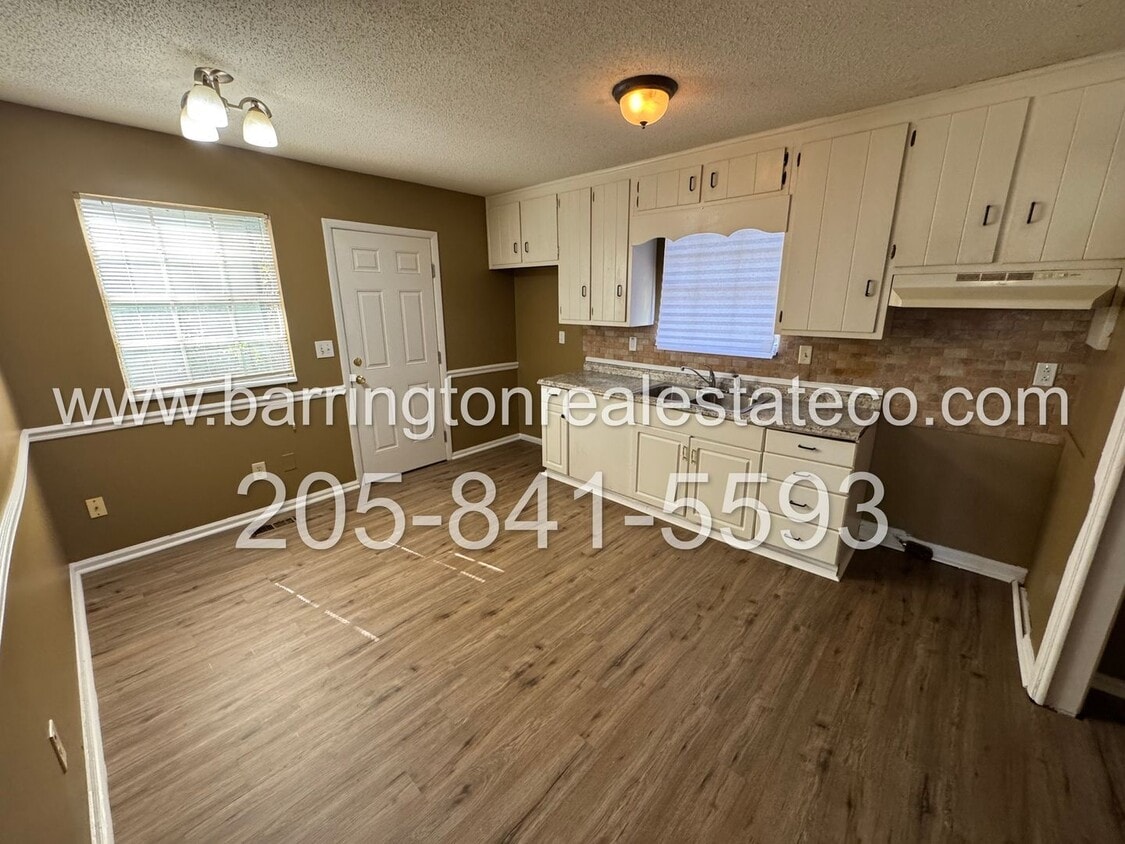 Building Photo - Hueytown