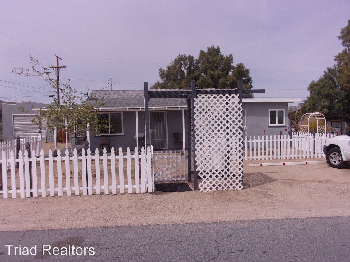 6666 Mariposa Ave Houses in Twentynine Palms, CA Westside Rentals