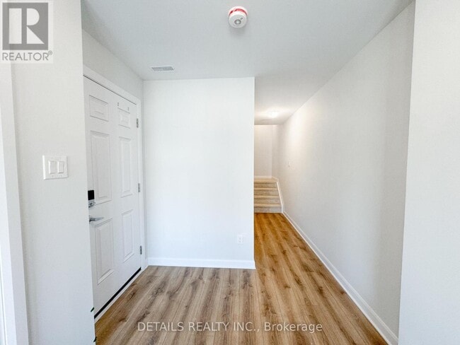 Building Photo - 380 Clearpath Private