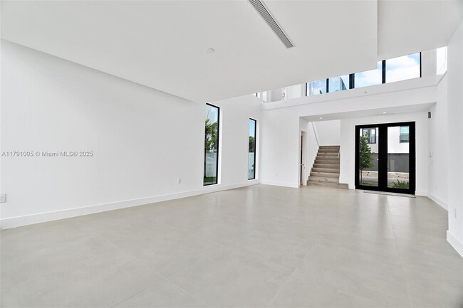 Building Photo - 6818 NW 104th Ct