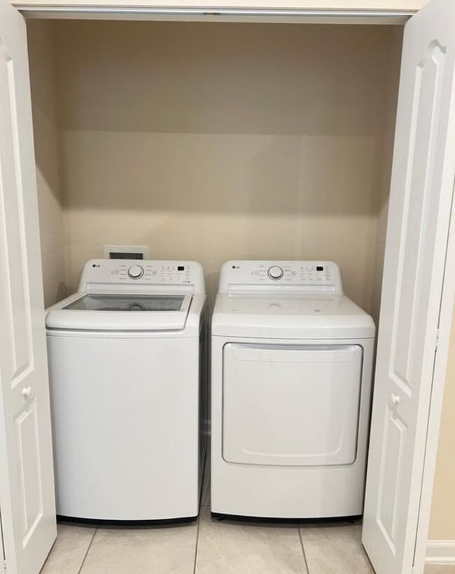 Foto del edificio - 131 Pomona Wy