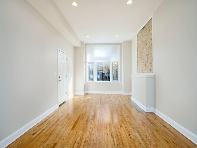 Foto del edificio - 1306 S Fairfield Ave