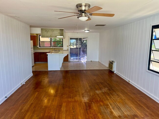 Foto del edificio - 3 Bedroom, 2 Bath Home in Kaimuki