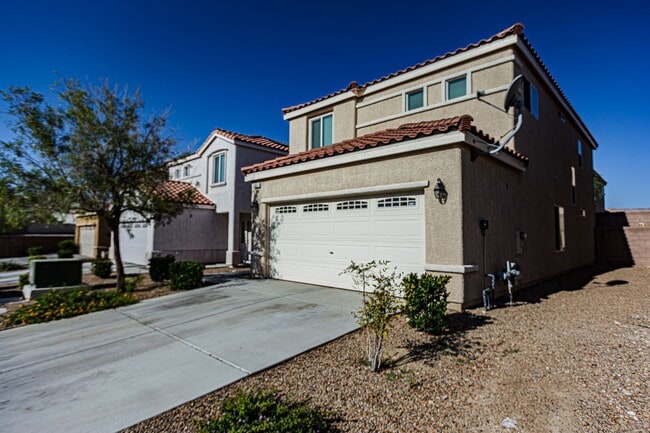 Building Photo - Southwest Home