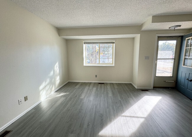 Photo - 965 London Green Way Townhome