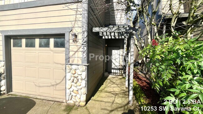 Foto del edificio - Spacious 2 BD | 2.5 BA Townhome w/ Vaulted Ceilings - Beaverton
