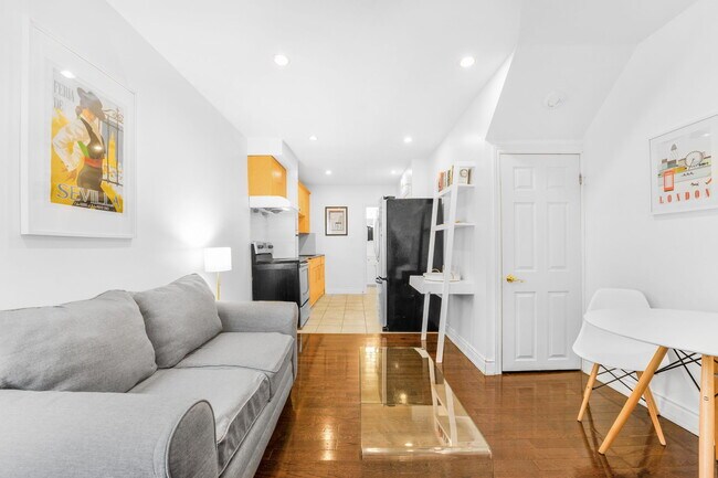 Photo du bâtiment - 513 Greenwood Ave