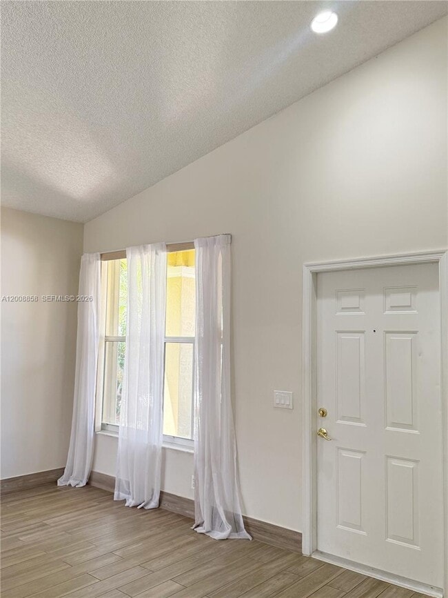 Building Photo - 756 Sand Creek Cir
