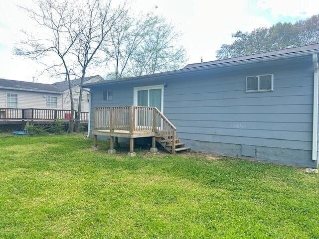 Photo - 745 E Henderson Dr House