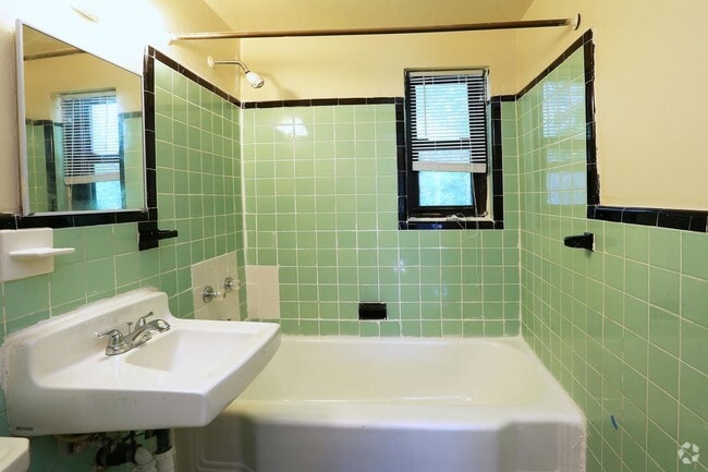 Bathroom - Woodland Village Townhouses