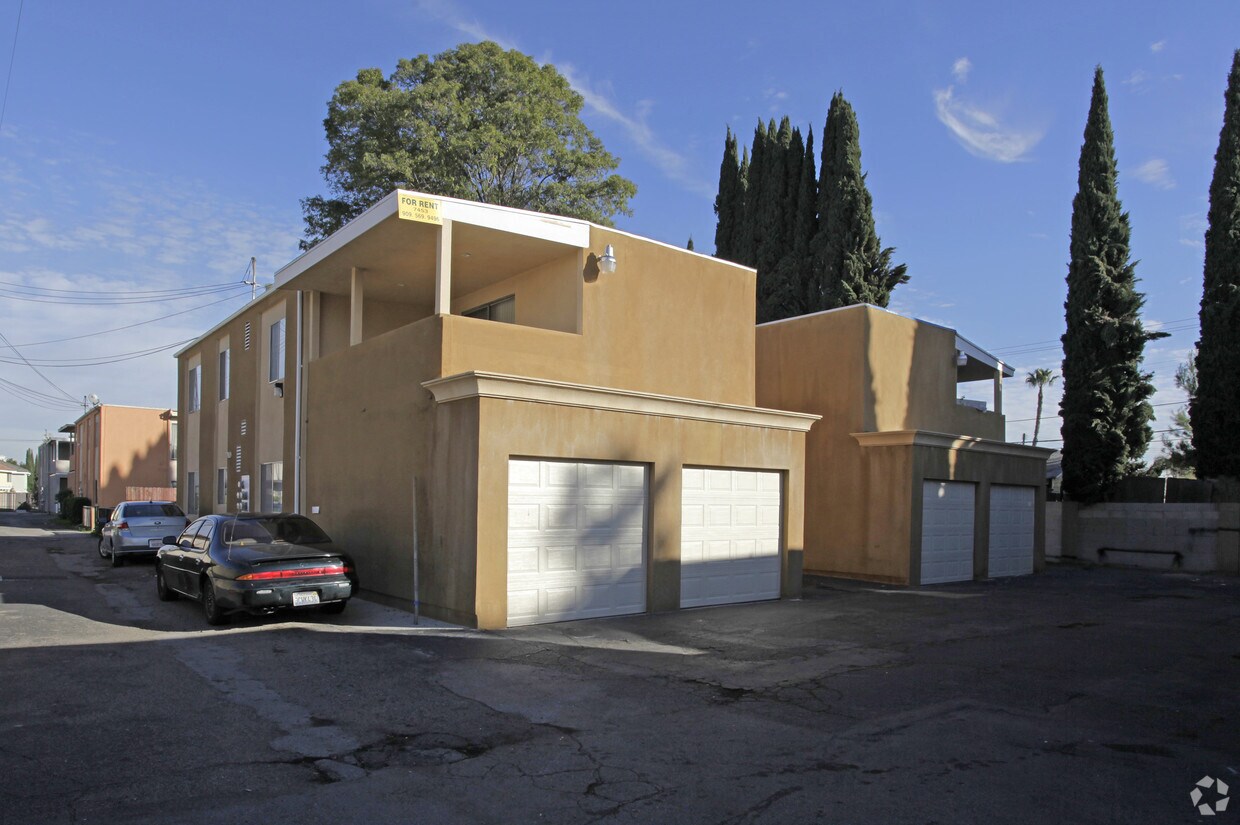 Foto del edificio - 7453 Franklin St