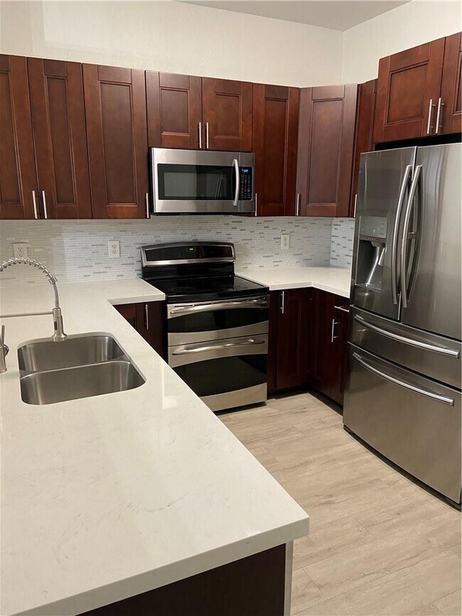 Foto del edificio - 4253 SW 132nd Ave