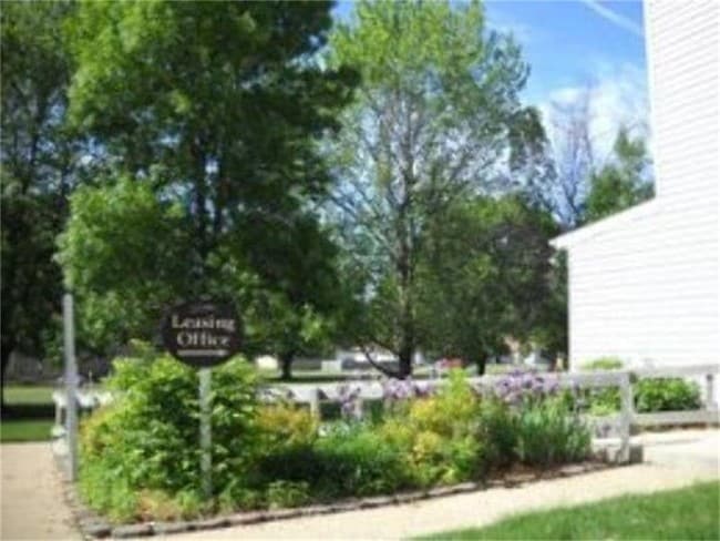 Building Photo - 121 W Wasson Rd