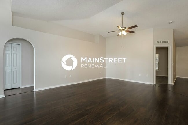 Foto del edificio - 3 Bedroom Pet-Friendly Home in St. Cloud, FL with Main Street Renewal
