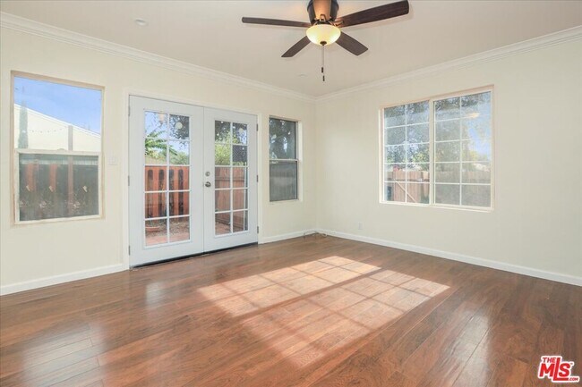 Building Photo - 15457 Tuba St
