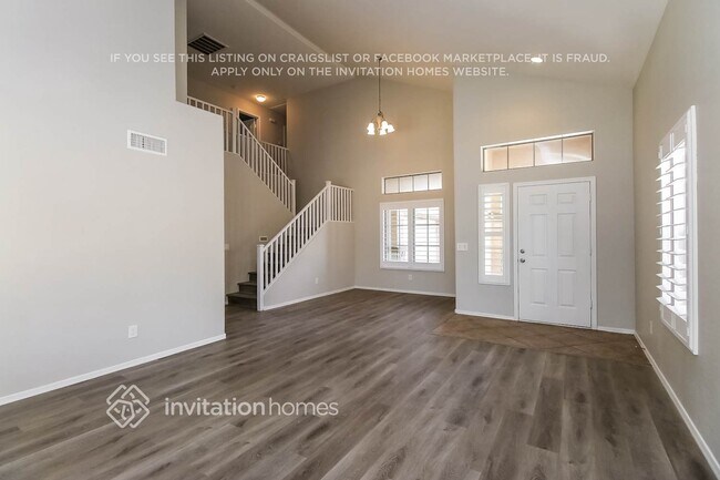 Foto del edificio - 2561 W Silver Streak Way