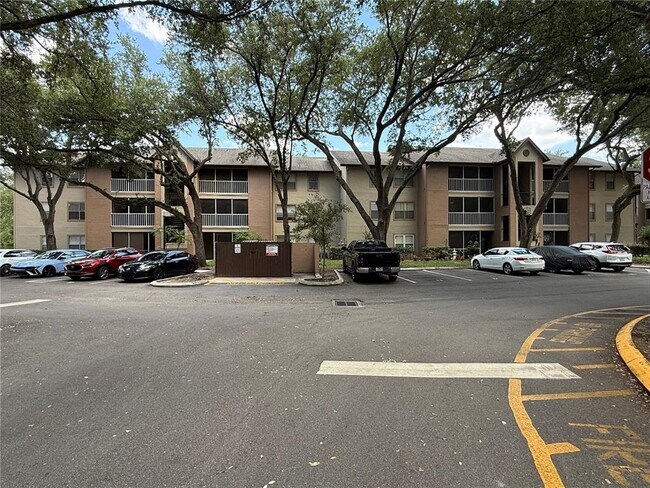 Foto del edificio - 956 Salt Pond Pl