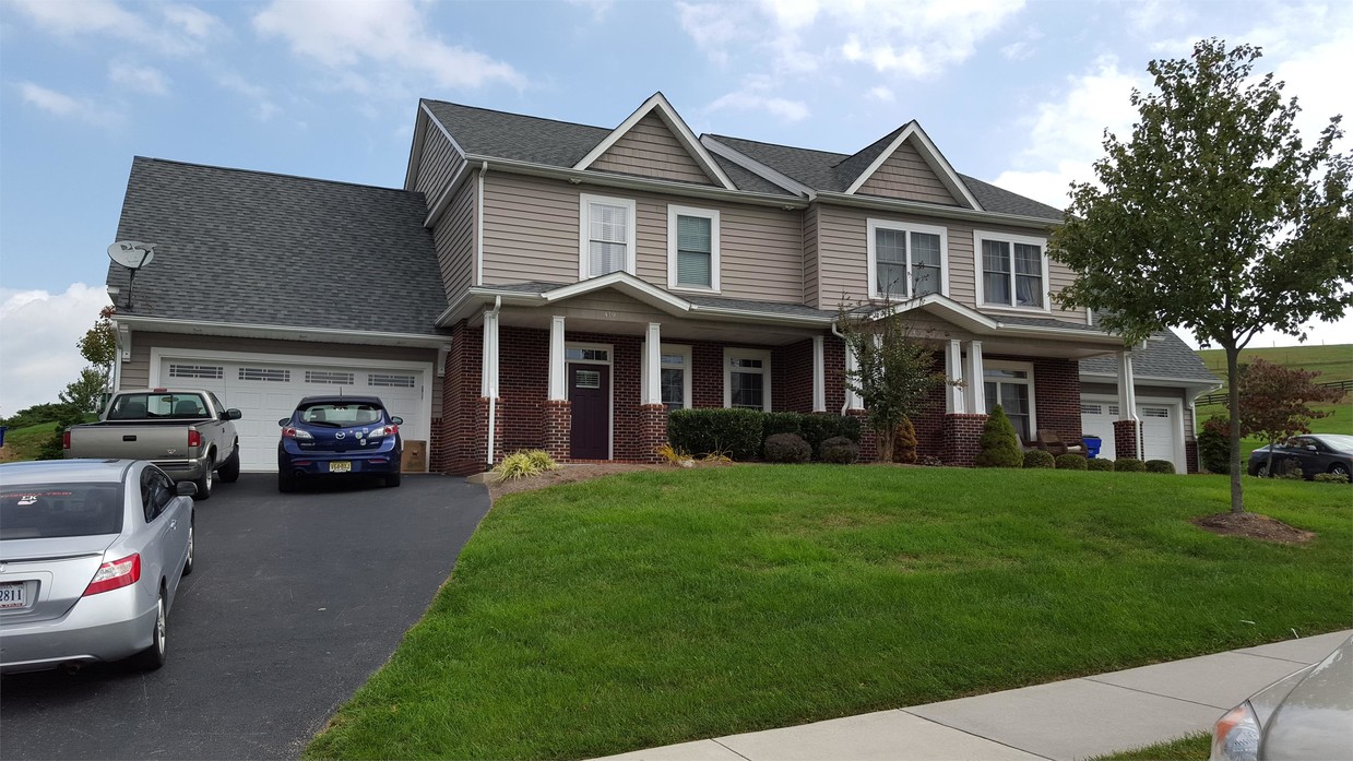 419 Willard Dr, Blacksburg, VA 24060 Townhome Rentals in Blacksburg