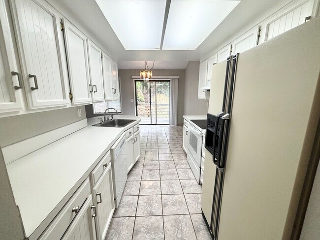 Foto del edificio - Cute 3 Bedroom Home in Portland!