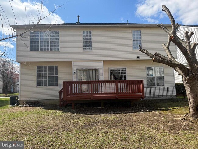 Foto del edificio - 3113 Eagles Nest Dr